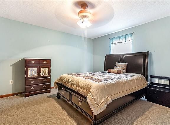 5th image of 2144 Glouster St