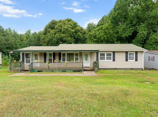 1360 Sulphur Springs Rd, Jonesville, SC 29353