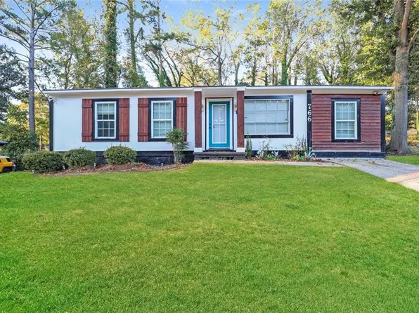 766 Cascade Dr, Forest Park, GA 30297