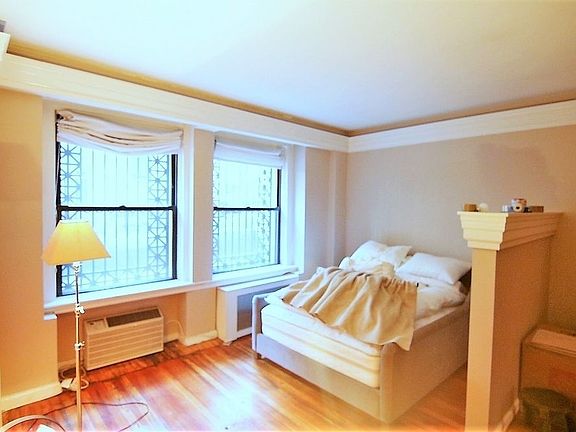 2nd image of 11 E 66th St APT 1C