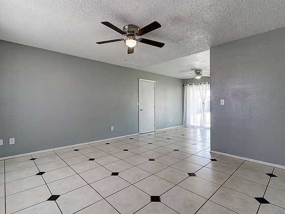 3rd image of 1106 W Helena Dr