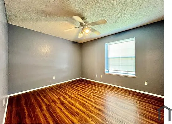 2210 Green Mere Dr — Photo 14