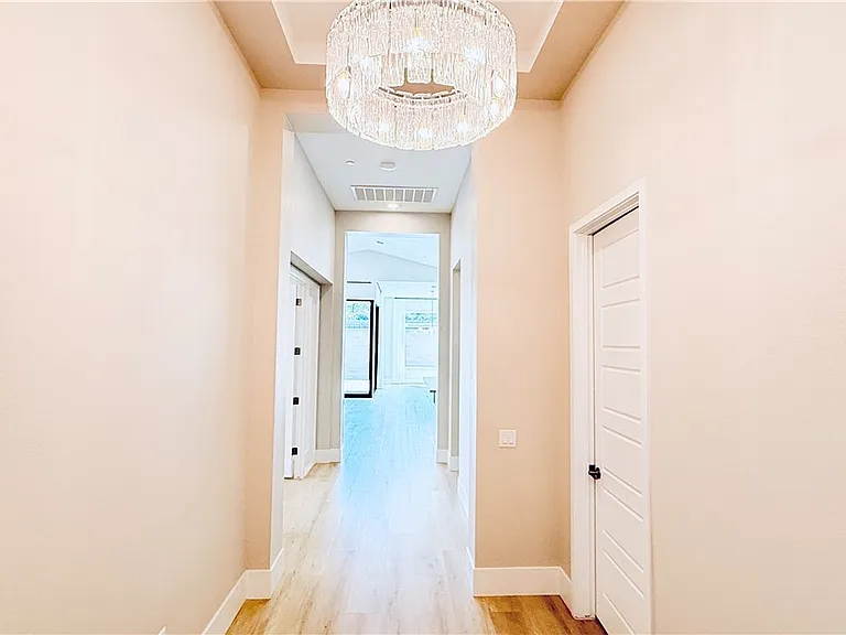 5021 Sandline Ct — Photo 3