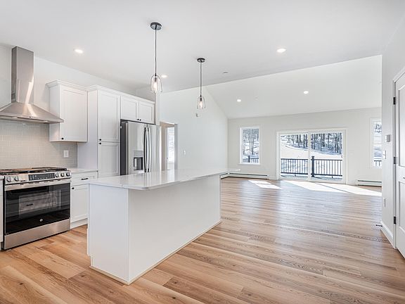 4th image of 3 First Mill Drive