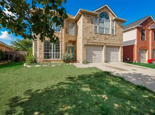 4653 Parkmount Dr, Fort Worth, TX 76137