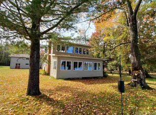 41397 Half Moon Beach Rd, Chassell, MI 49916