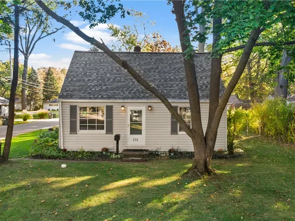 321 Inwood Blvd, Avon Lake, OH 44012
