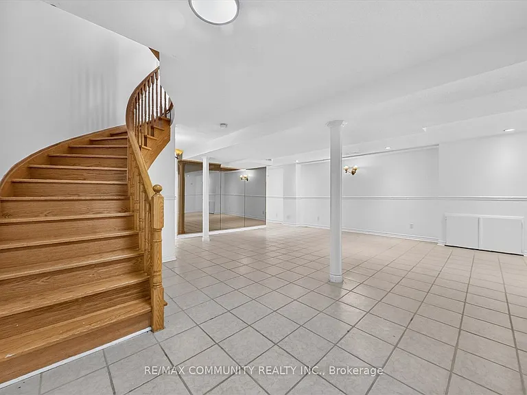 29 River Forest St W — Photo 45