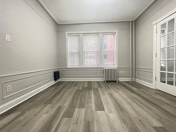 3rd image of 19 Kensington Ave #23E