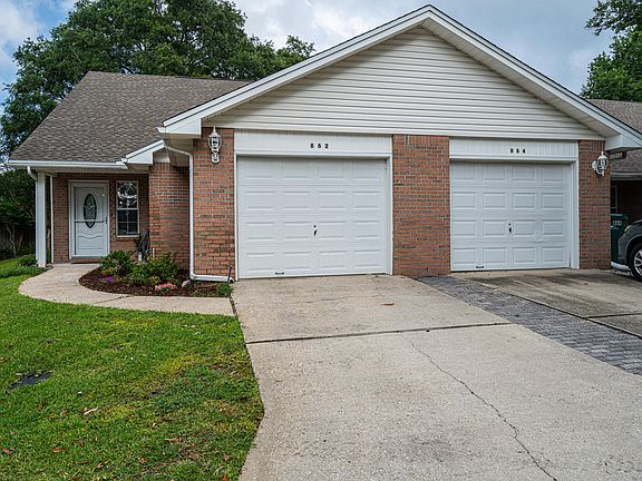 3rd image of 862 Dunwoody Pl