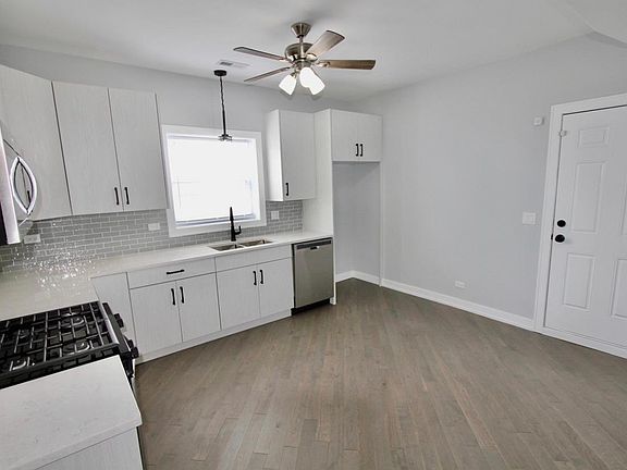 3rd image of 2438 N Oak Park Ave #1