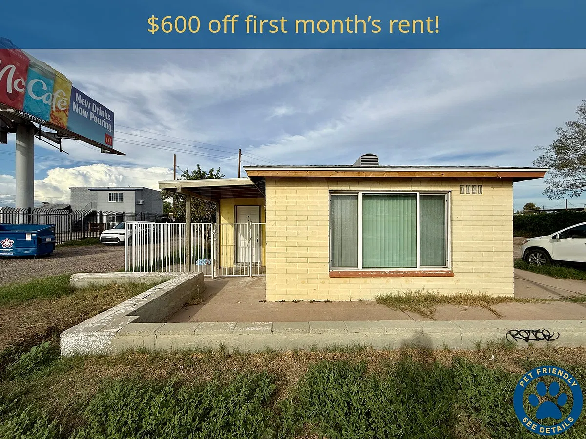7040 NW Grand Ave — Photo 1