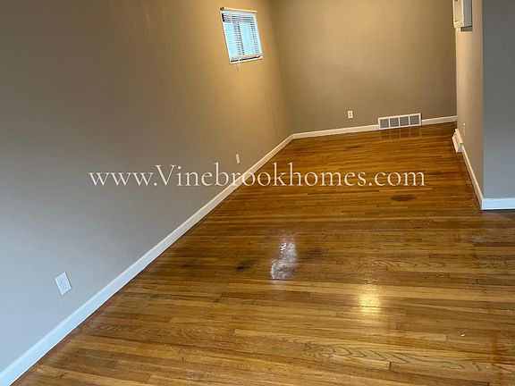 4th image of 1130 Penhurst Dr