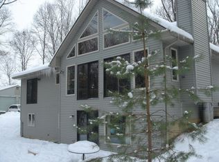 6620 Silica Rd, Youngstown, OH 44515