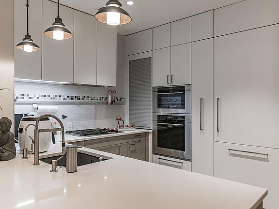 2nd image of 126 Dudley St APT 126