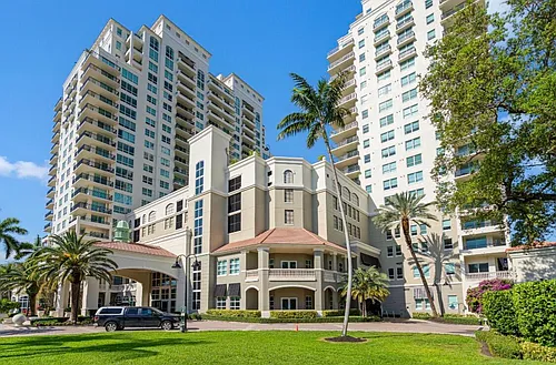 610 W Las Olas Blvd Photo 1