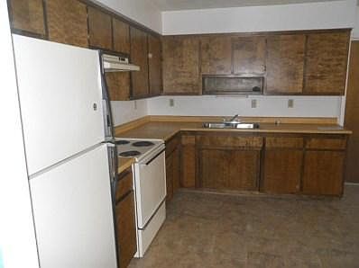 3rd image of 1611 Joan Ct