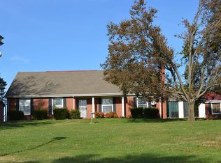 3030 Old Elizabethtown Rd, Hodgenville, KY 42748