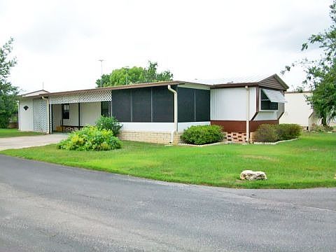 1st image of 22 Lakeview Dr