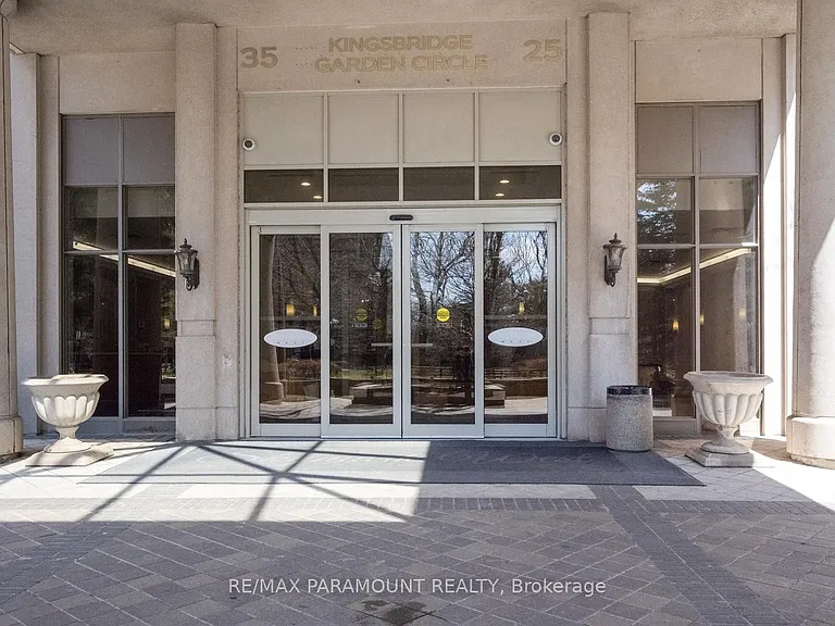 25 Kingsbridge Garden Cir #616 — Photo 4