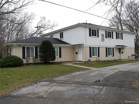 5th image of 38030 Greenwood St