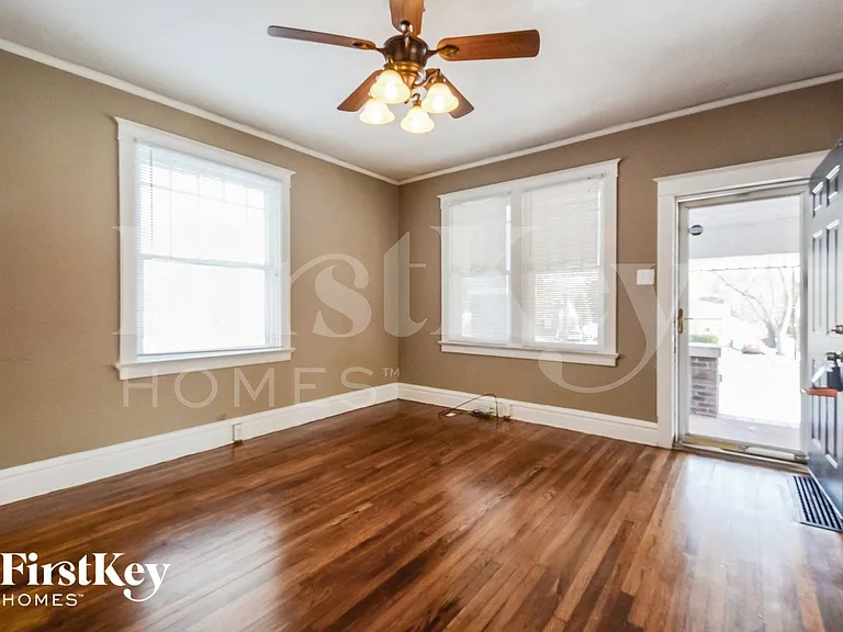 1455 S New Florissant Rd — Photo 3