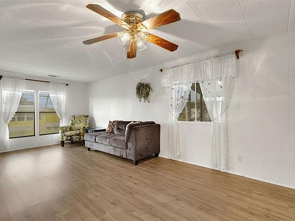 5th image of 1610 REYNOLDS ROAD #375