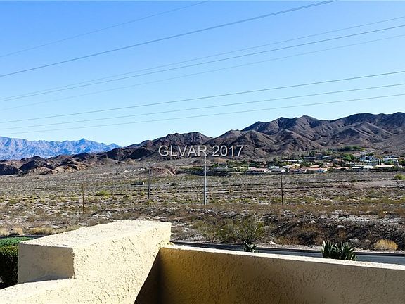 5th image of 500 Greenbriar Pl