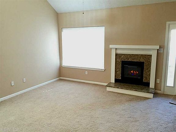 5th image of 4623 Glencoe Ln