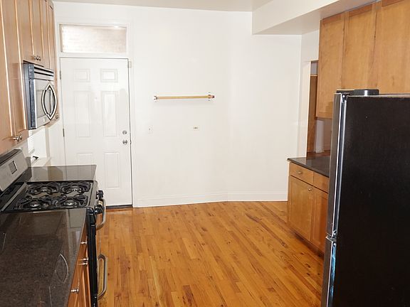 5th image of 6738 S Crandon Ave APT 3