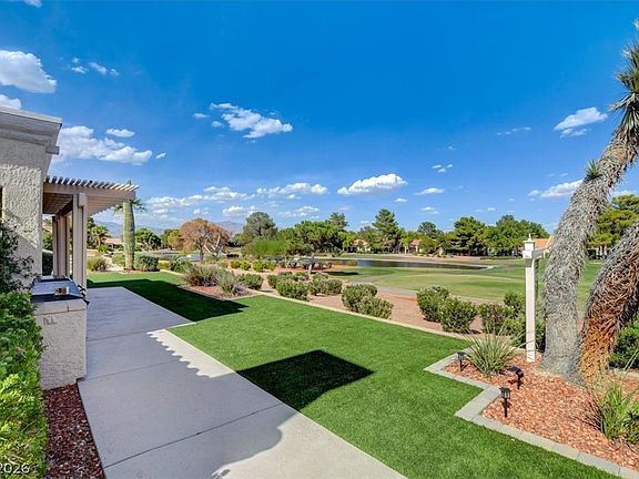 2nd image of 2900 Golfside Dr