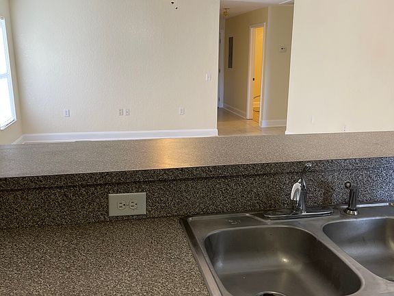 4th image of 4511 Ballentine Ct
