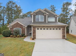 44 Black Diamond Dr, Fairburn, GA 30213