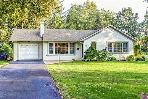 1268 Lorne Park Rd Photo 1