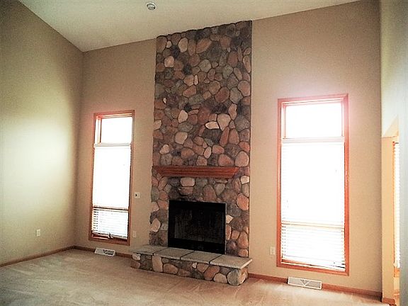 2nd image of W4614 Ridgeview Rd