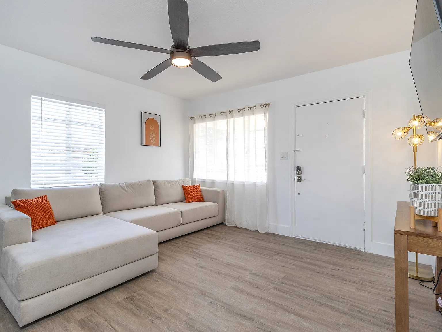 Newly Rehabbed 2-Bed, 1-Bath Retreat centrally located — Photo 3