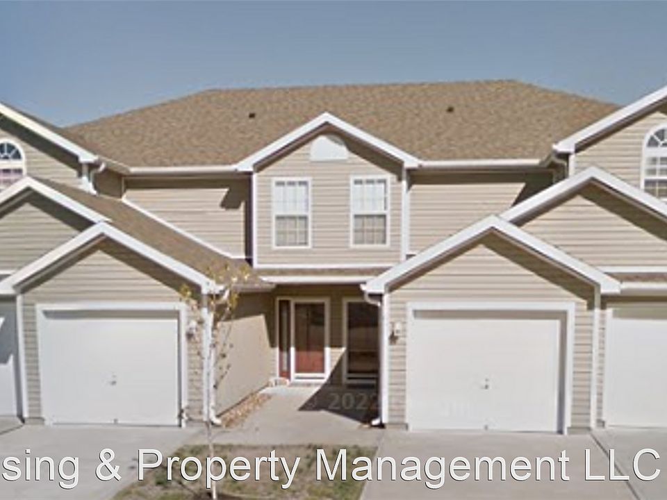 1st image of 1005 NE Whispering Winds Cir Unit 77