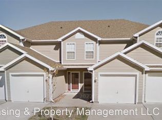 1005 NE Whispering Winds Cir UNIT 77, Lees Summit, MO 64064