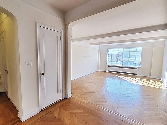 4th image of 5 W 86th St APT 16A
