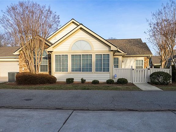 2nd image of 919 Eagle Rd