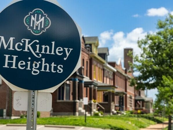 2262 S Jefferson Ave