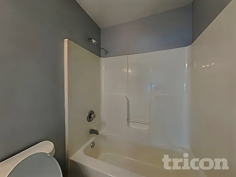 6355 Queensdale Dr — Photo 30