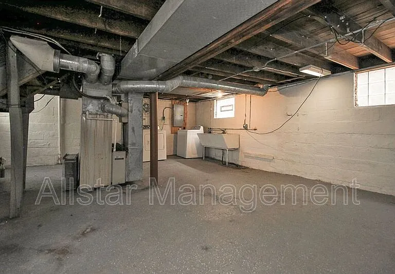 14210 Athens Ave — Photo 25