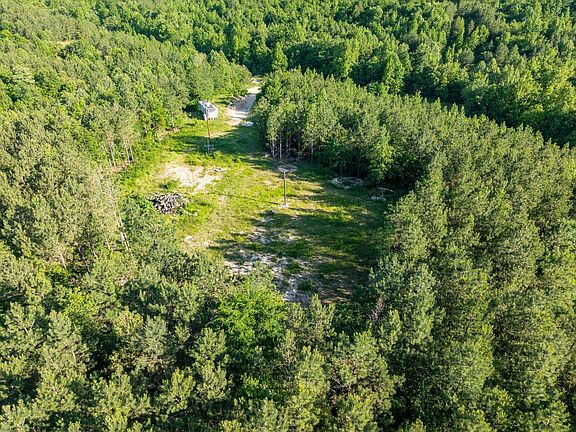 2nd image of 1882 Morris Rd