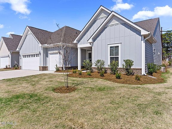 2nd image of 731 Craddock Drive