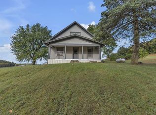 9236 County Road 68, Savannah, MO 64485