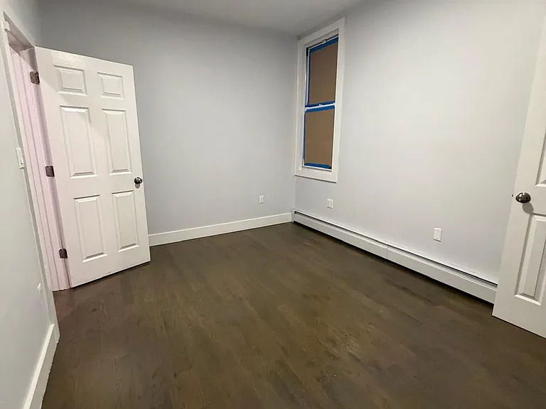 2288 Beaumont Ave #Q — Photo 5