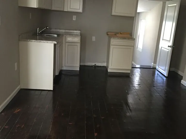 80 Linden Ave — Photo 3