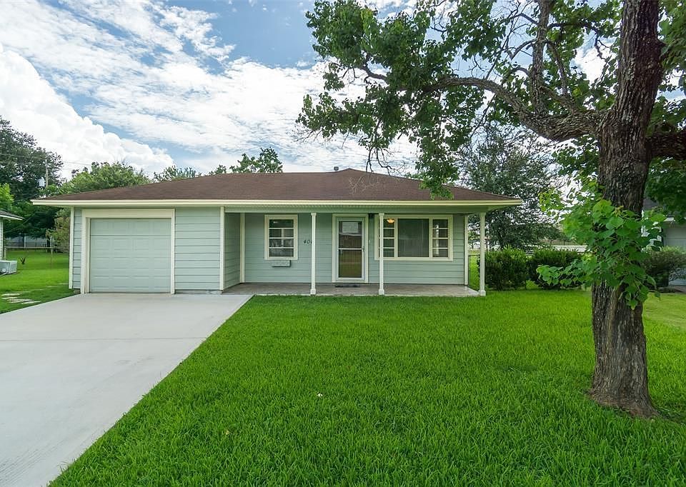 1st image of 404 S Circle Dr