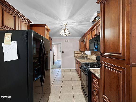 4th image of 54 Lockwood Dr